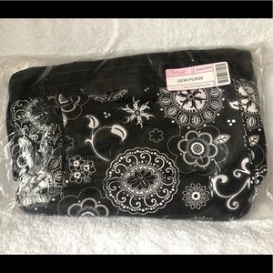 Thirty-one demi purse in onyx medallion pattern